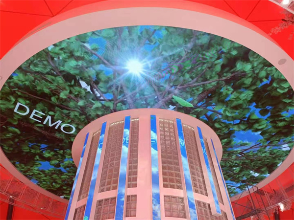 汶川观景台室内圆顶P3高清显示屏